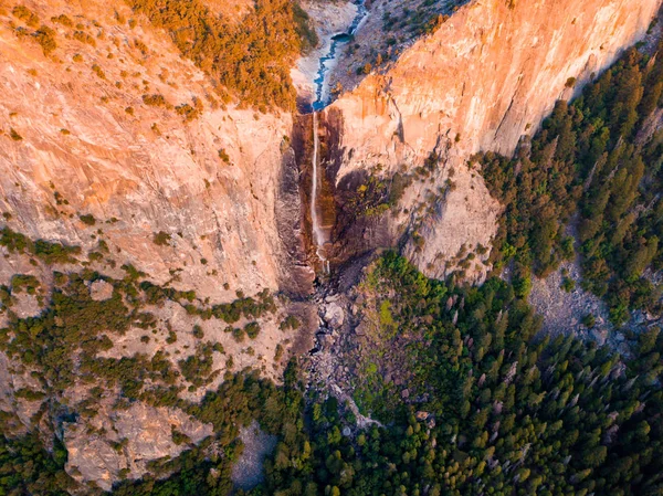 Vista Aérea Cachoeira Parque Nacional Yosemite Califórnia Durante Pôr Sol — Fotografia de Stock