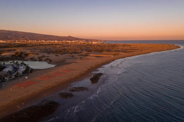 Vista Aérea Isla Gran Canaria Atardecer Hermosa Playa Cerca Las —  Fotos de Stock