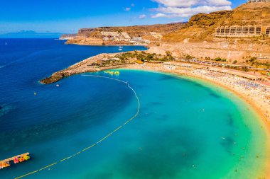 Gran Canaria ada İspanya Amadores beach civarındaki havadan görünümü