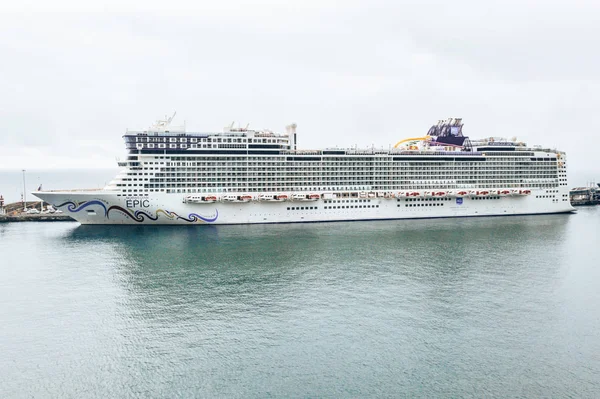 Oktober 2018 Funchal Madeira Portugal Luchtfoto Van Het Enorme Cruiseschip — Stockfoto