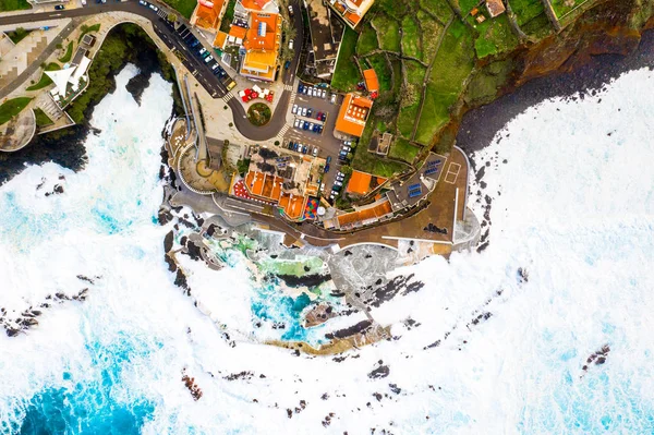 Vista Aérea Aldeia Porto Moniz Com Piscina Lava Rock Ilha — Fotografia de Stock