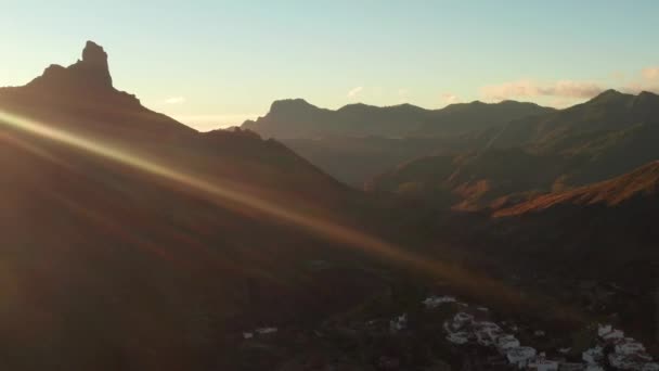 Gran Canaria Ada Hava Dağ Manzarası Ile Tenerife Teide Yanardağı — Stok video