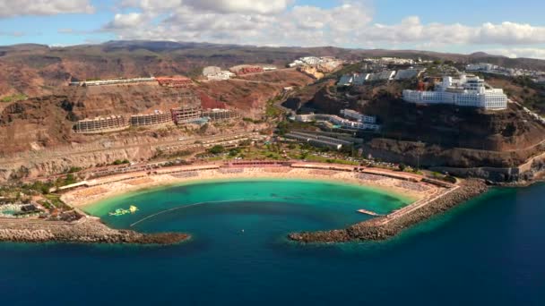 Вид Воздуха Пляж Залива Плайя Амадорес Острове Гран Канария Испании — стоковое видео
