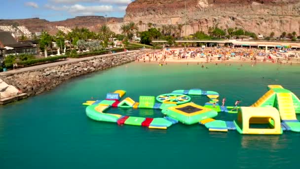 Července 2018 Amadores Beach Gran Canaria Španělsko Malé Děti Děti — Stock video