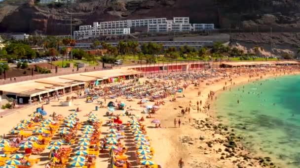 Juli 2018 Stranden Amadores Gran Canaria Spanien Små Barn Och — Stockvideo