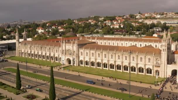 Monasterio Jerónimos Lisboa Portugal — Vídeo de stock