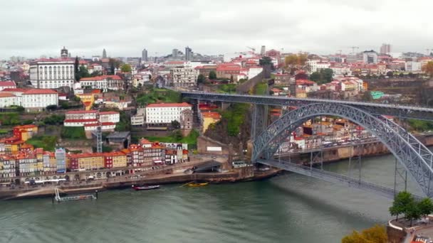 Vista Aérea Panorâmica Das Antigas Casas Porto Portugal Com Ponte — Vídeo de Stock