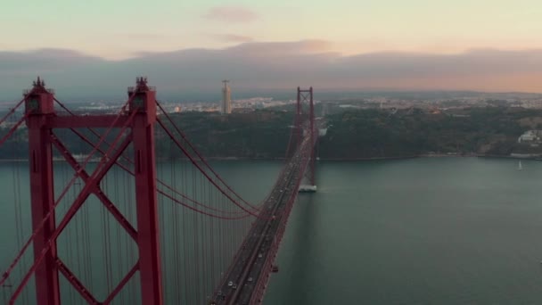 Puente Del Abril Sobre Río Tejo Lisboa Protugal Abril Puente — Vídeo de stock