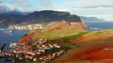 Ponta de Sao Lourenco, Madeira Adası. Havadan doğa görünümü.
