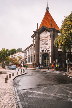 10 Kasım 2018. Madeira, Portekiz. Funchal ana kare kilise Binası, Madeira Adası, Portekiz ile tarihi kent.