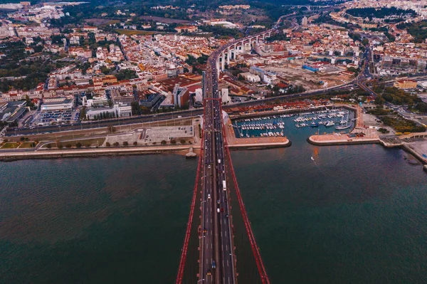 Luftaufnahme Der Brücke Vom April Ist Eine Stählerne Hängebrücke Lissabon — Stockfoto