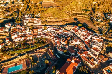 Üzerinde Adası Gran kanarya, İspanya dağ köyünün havadan görünümü.