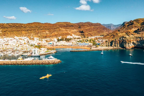 Місто Пуерто Mogan Острові Узбережжі Гран Канарії Іспанія — стокове фото