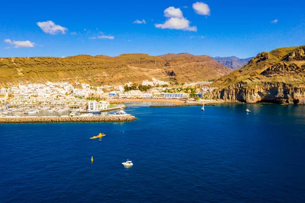 Місто Пуерто Mogan Острові Узбережжі Гран Канарії Іспанія — стокове фото