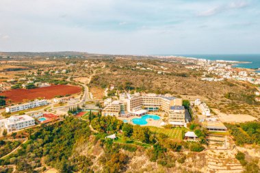 Güzel Kıbrıs, Konnos Bay Cape Greko doğal Park, Ayia Napa yakınındaki kemer kaya ve (molos) Limasol Kıbrıs ve Limasol Hava fotoğraf mesire