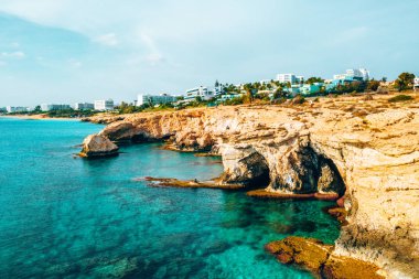 Güzel Kıbrıs, Konnos Bay Cape Greko doğal Park, Ayia Napa yakınındaki kemer kaya ve (molos) Limasol Kıbrıs ve Limasol Hava fotoğraf mesire