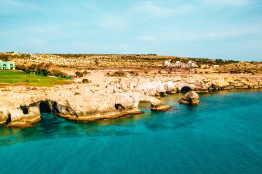 Güzel Kıbrıs, Konnos Bay Cape Greko doğal Park, Ayia Napa yakınındaki kemer kaya ve (molos) Limasol Kıbrıs ve Limasol Hava fotoğraf mesire 