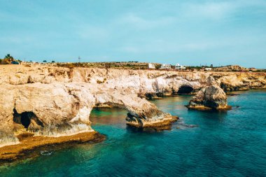 Güzel Kıbrıs, Konnos Bay Cape Greko doğal Park, Ayia Napa yakınındaki kemer kaya ve (molos) Limasol Kıbrıs ve Limasol Hava fotoğraf mesire 