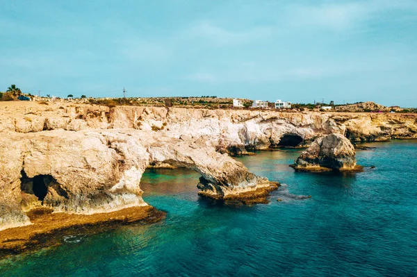 Hermosa Chipre Bahía Konnos Parque Natural Del Cabo Greko Arco — Foto de Stock
