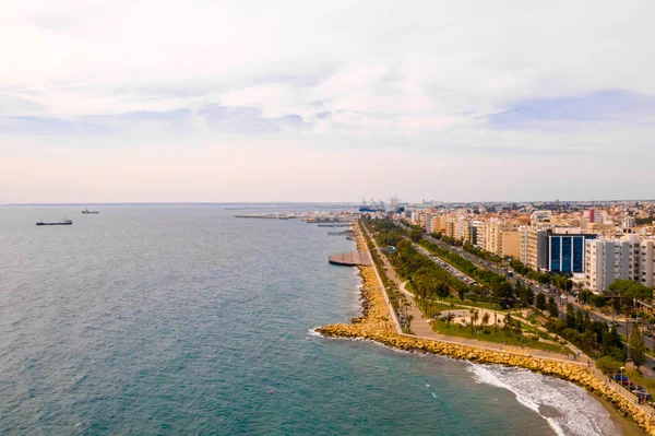 Agosto 2018 Limassol Chipre Resort Cidade Panorâmica Costa Vista Aérea — Fotografia de Stock
