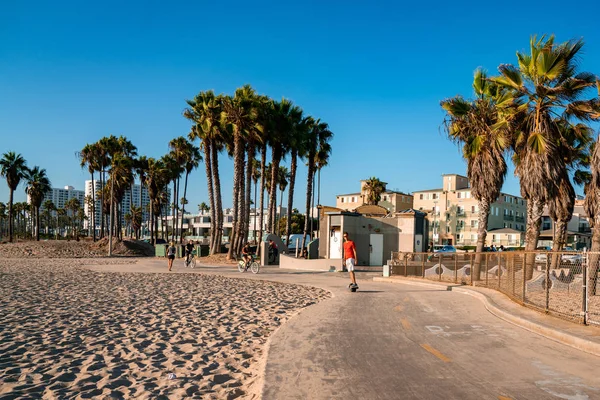 Agosto 2018 Los Ángeles Estados Unidos Vibras Playa Venecia Gente —  Fotos de Stock