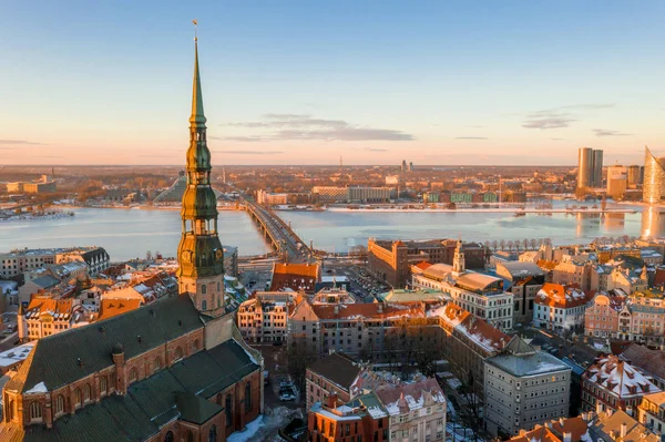 Szép Légi Téli Kilátás Riga Óvárosában Székesegyház Daugava Folyó Naplemente — Stock Fotó