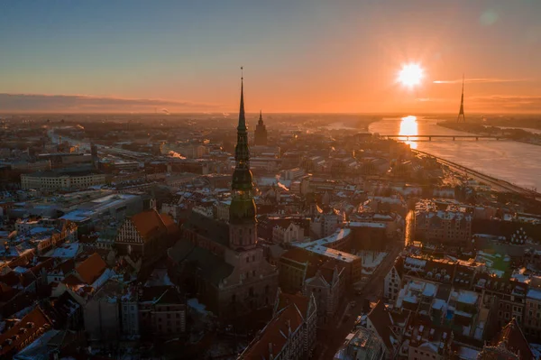 Vista Aérea Invierno Atardecer Sobre Casco Antiguo Riga Con Catedral —  Fotos de Stock