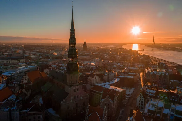 Vista Aérea Invierno Atardecer Sobre Casco Antiguo Riga Con Catedral —  Fotos de Stock