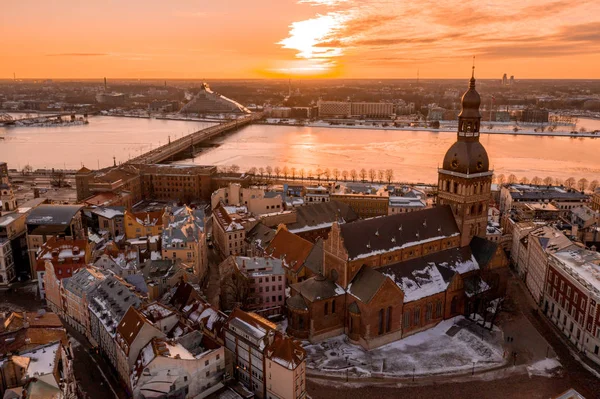 Vista Aérea Invierno Atardecer Sobre Casco Antiguo Riga Con Catedral — Foto de Stock