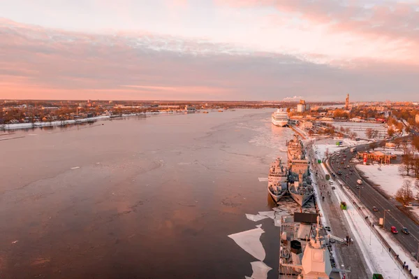 Légi Téli Naplemente Megtekintésére Riga Óvárosának Székesegyház Lettországban Daugava Folyó — Stock Fotó