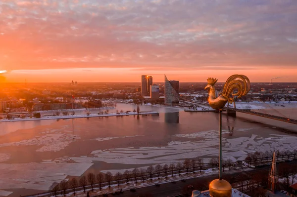 Bela Vista Cidade Velha Riga Durante Dia Ensolarado Inverno — Fotografia de Stock