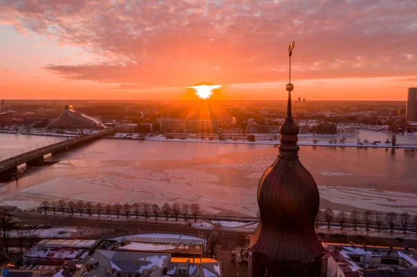 Vackra Solnedgången Över Gamla Stan Riga Kall Vinterdag Visa Från — Stockfoto