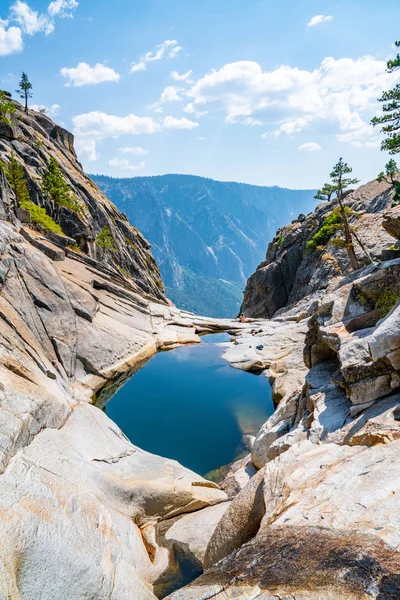 Сушать Yosemite Водоспад Невеликої Річки Ставок Було Могутній Водоспад Живописні — стокове фото