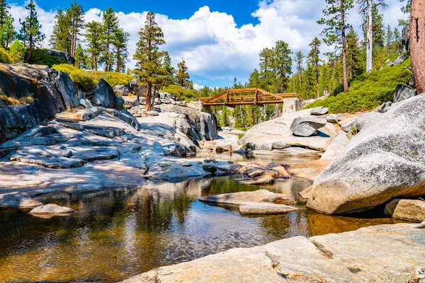 Torkade Yosemite Vattenfall Med Liten Flod Och Damm Där Brukade — Stockfoto