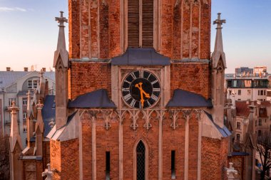 Riga, Letonya'daki katedralin güzel havadan görünümü.