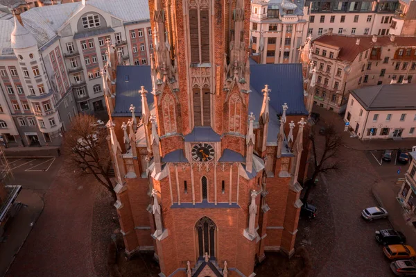 Riga, Letonya'daki katedralin güzel havadan görünümü.