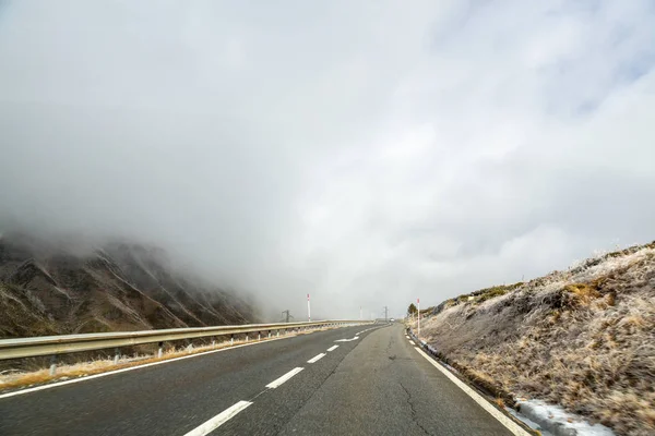 Schöne Winterstraße Durch Andorra Berge Und Kleine Dörfer — Stockfoto