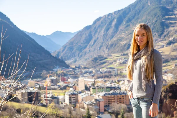 Young Girl Exploring Hiking Andorra — Stock Photo, Image