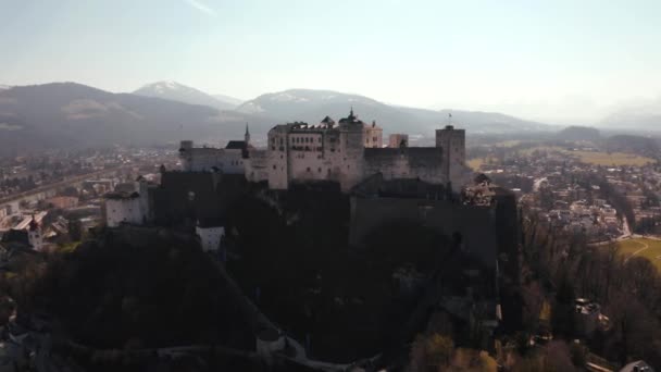 Vacker Flygvy Över Salzburgs Skyline Med Festung Hohensalzburg Salzburg Salzburger — Stockvideo