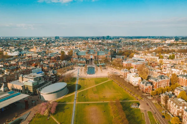 2019年4月5日 荷兰阿姆斯特丹 美丽的冯德尔公园鸟瞰阿姆斯特丹梵高博物馆 从上面查看 — 图库照片