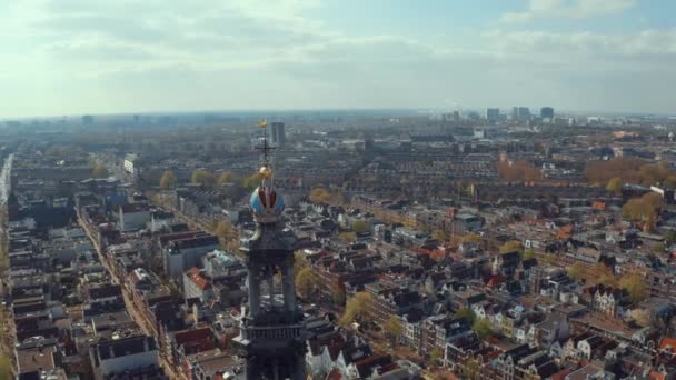 アムステルダムの狭い運河と建築の美しい航空写真 都市の風景 — ストック動画