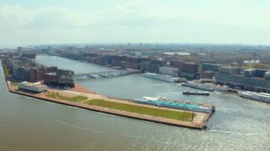Amsterdam üzerinde inanılmaz hava görünümü.