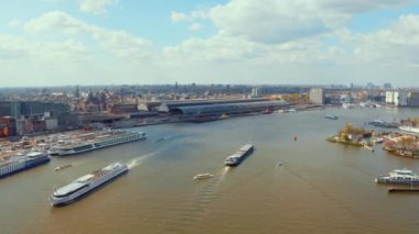 Amsterdam üzerinde inanılmaz hava görünümü.