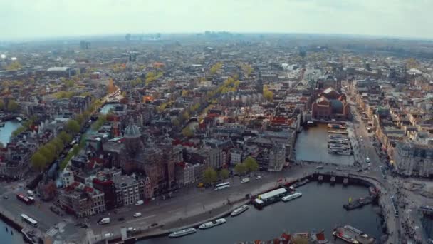 Letecký Pohled Kanály Amsterdamu Vodní Dopravou Mnoho Člunů Nich — Stock video