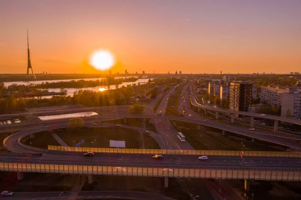 Luchtfoto Van Zuidelijke Brug Dienvidu Tilts Riga Tijdens Zonsondergang — Stockfoto