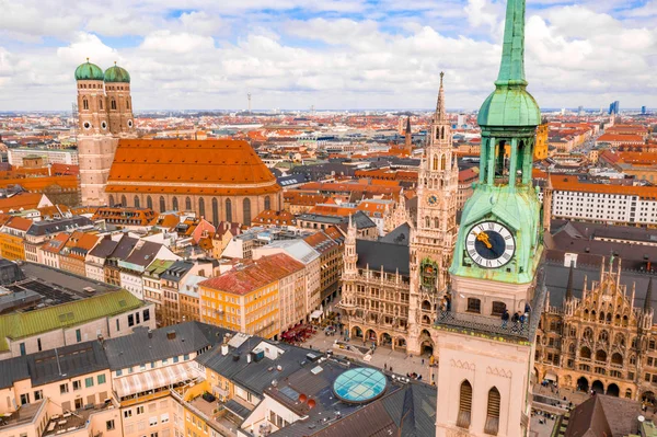 Monaco Germania Aprile 2019 Torre Dell Orologio Vicino Alla Marienplatz — Foto Stock