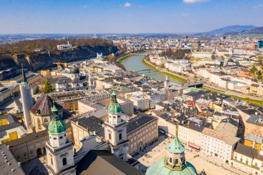 Güzel Salzburg manzara görünümü. Avusturya geleneksel stili