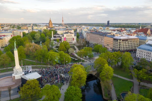 Bela Vista Aérea Riga Sobre Cidade Velha Estátua Liberdade Biblioteca — Fotografia de Stock