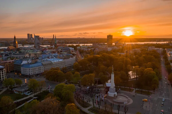 Schöne Luftaufnahme Der Riga Über Der Altstadt Freiheitsstatue Und Nationalbibliothek — Stockfoto