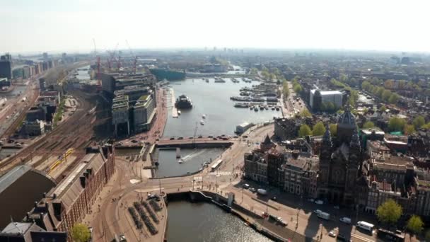 Bela Vista Aérea Amsterdã Sobre Canais Perto Estação Central Igreja — Vídeo de Stock